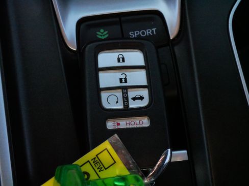 Used 2022 Honda Accord Sport image 29