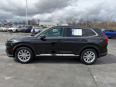 Used 2024 Honda CR-V EX-L image 3