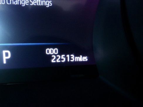 Used 2022 Toyota Camry XLE image 21