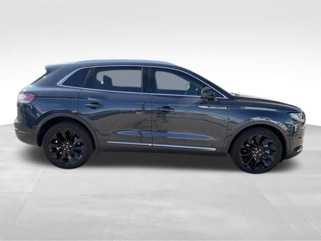 Used 2023 Lincoln Nautilus Reserve w/ Equipment Group 201A AWD/4WD image 11