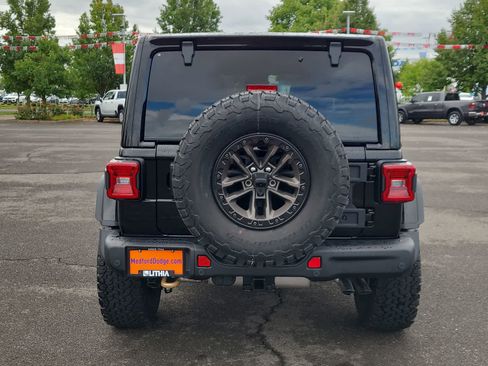 New 2025 Jeep Wrangler Unlimited Rubicon 392 image 13