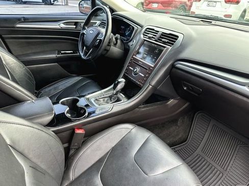 Used 2016 Ford Fusion Titanium image 24