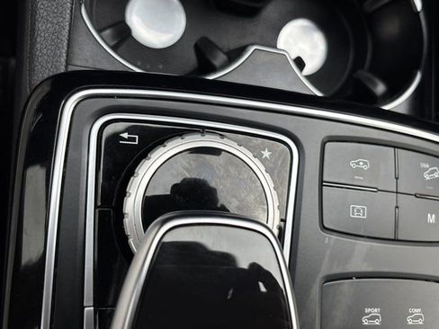 Used 2019 Mercedes-Benz GLS 450 4MATIC image 42