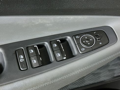 Used 2023 Hyundai Santa Fe SEL image 15