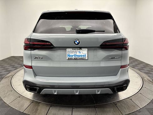 New 2026 BMW X5 xDrive40i w/ M Sport Package AWD/4WD image 15