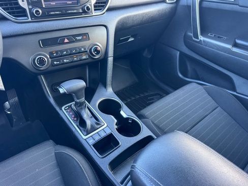 Used 2018 Kia Sportage LX AWD/4WD image 28
