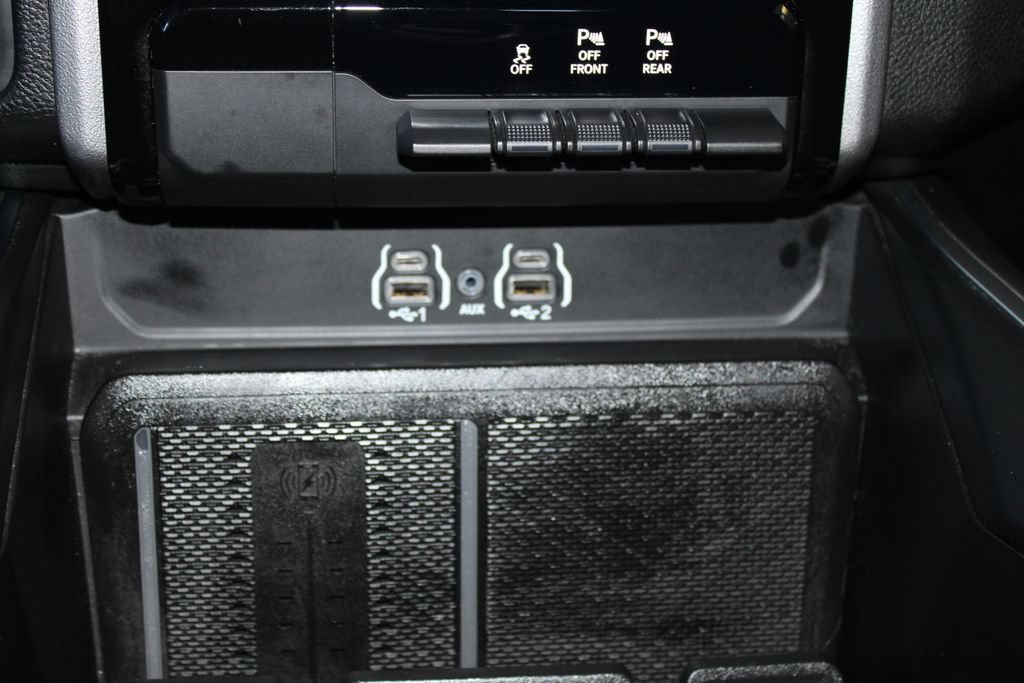 Used 2025 RAM 1500 Big Horn AWD/4WD image 35