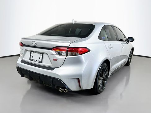 Used 2023 Toyota Corolla SE w/ Carpet Mat Package (TMS) FWD image 4