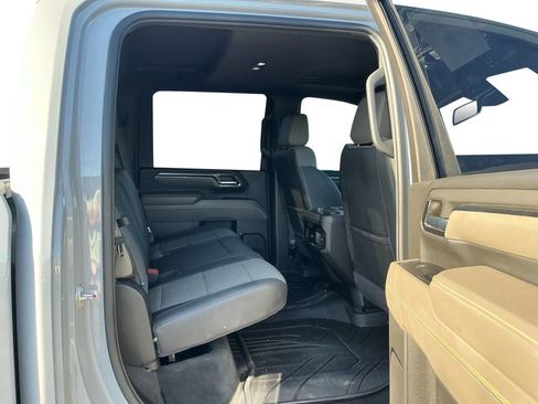 Used 2024 Chevrolet Silverado 2500 ZR2 w/ Technology Package AWD/4WD image 23