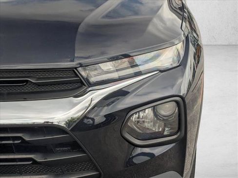 Used 2021 Chevrolet TrailBlazer LS FWD image 8