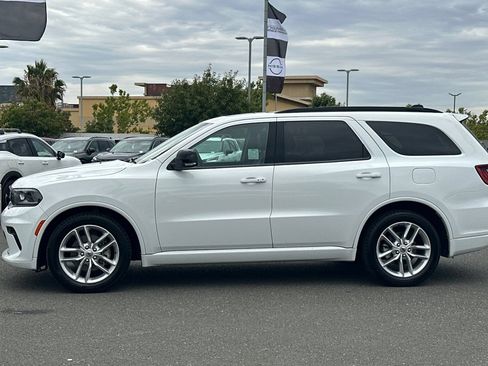 Used 2024 Dodge Durango GT RWD image 7