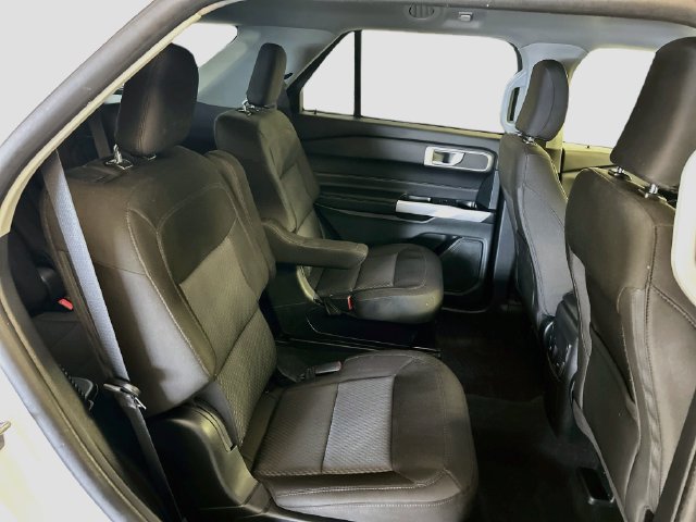 Used 2024 Ford Explorer XLT AWD/4WD image 27