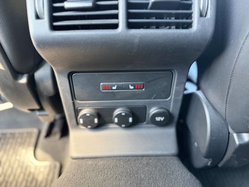 Used 2018 Jaguar F-PACE R-Sport image 24