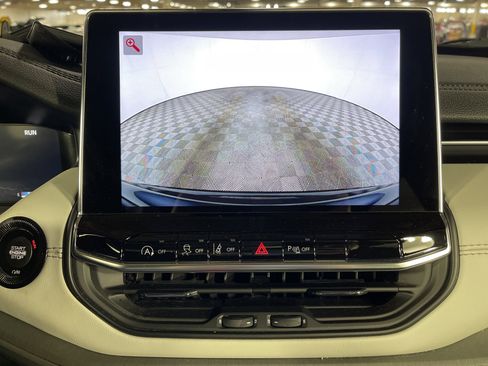 Used 2025 Jeep Compass Limited w/ Elite Group image 23