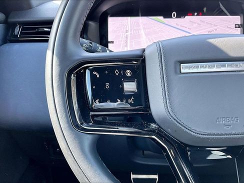 Used 2025 Land Rover Range Rover Velar Dynamic SE image 11