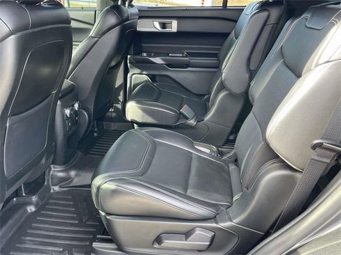 Used 2020 Ford Explorer ST image 23
