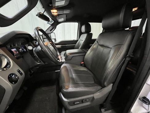 Used 2014 Ford F250 Lariat w/ Lariat Interior Package AWD/4WD image 10