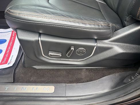 Used 2020 Ford Expedition Platinum AWD/4WD image 28