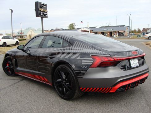 Used 2023 Audi RS e-tron GT image 4