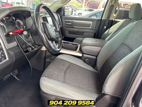 Used 2019 RAM 1500 Big Horn RWD image 3