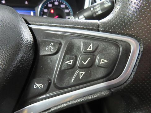 Used 2022 Chevrolet Equinox LT AWD/4WD image 17