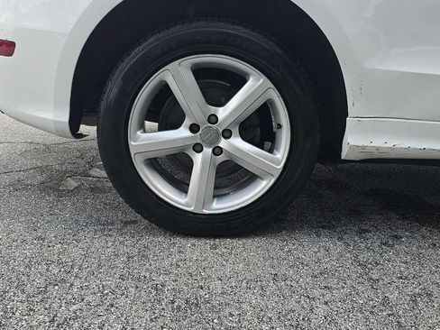 Used 2017 Audi Q5 2.0T Premium Plus w/ Technology Package AWD/4WD image 10