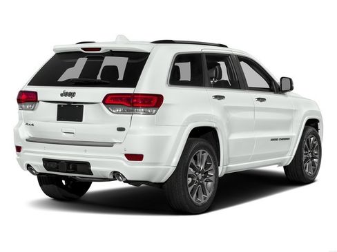 Used 2017 Jeep Grand Cherokee Overland w/ Jeep Active Safety Group AWD/4WD image 2