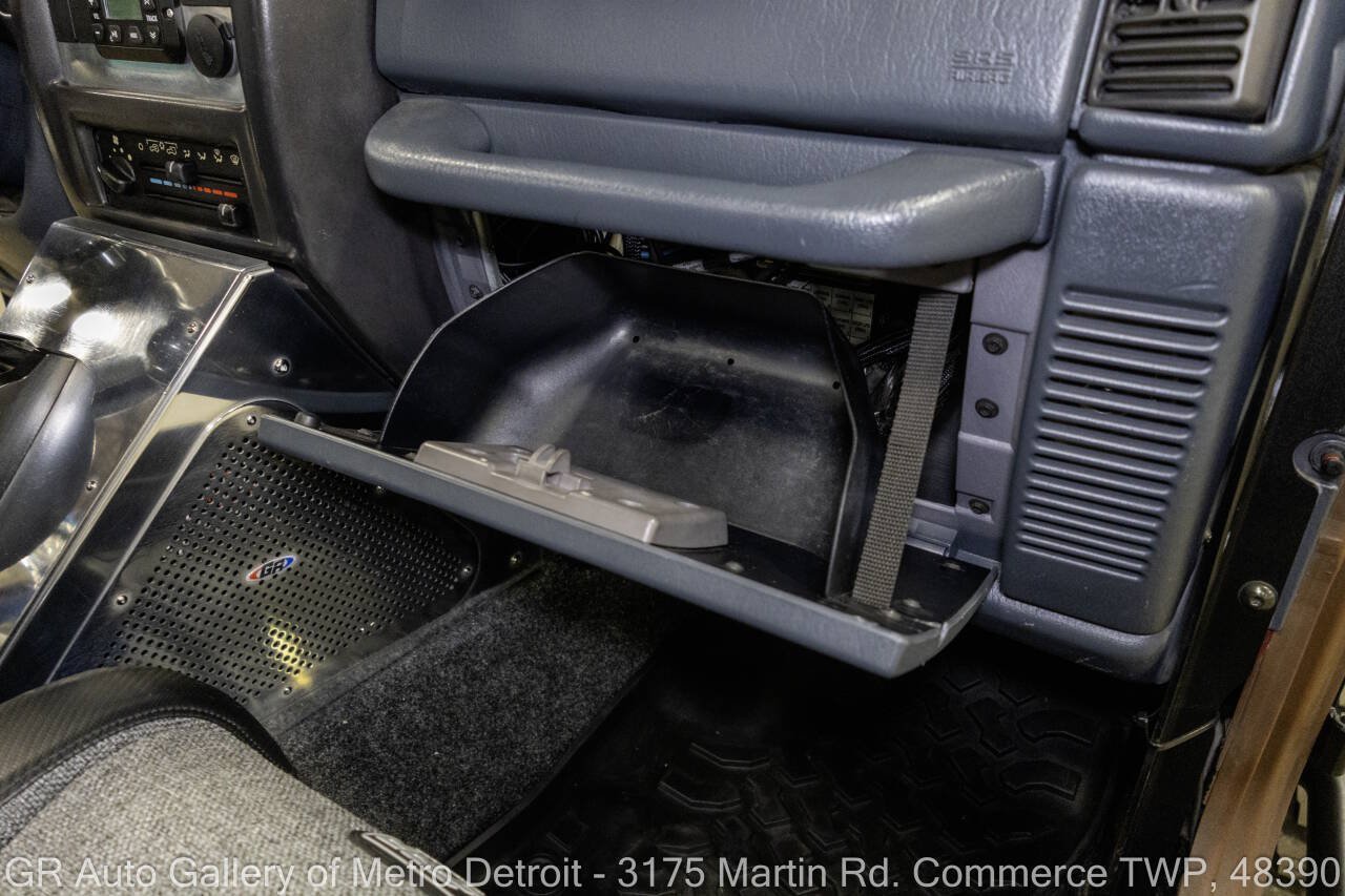 Used 1998 Jeep Wrangler SE AWD/4WD image 32