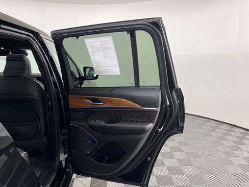 Used 2026 Jeep Grand Cherokee Summit w/ Adv Protech Group IV AWD/4WD image 46