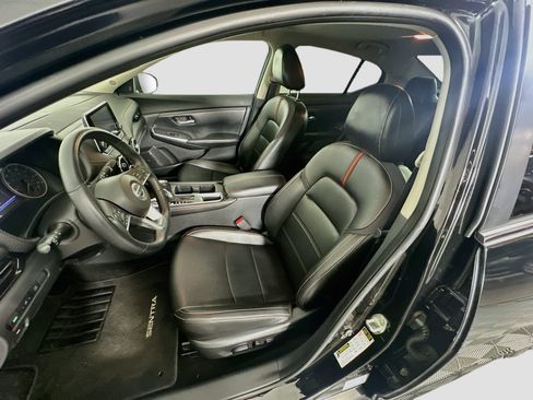 Used 2020 Nissan Sentra SR w/ Premium Package FWD image 13