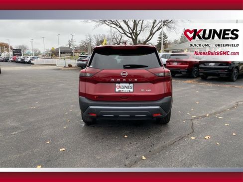 Used 2023 Nissan Rogue SL w/ SL Premium Package image 6