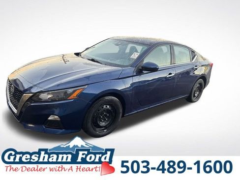 Used 2022 Nissan Altima 2.5 S image 3