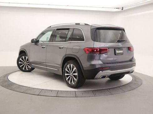 Certified 2022 Mercedes-Benz GLB 250 image 2