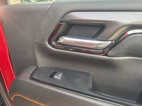 Used 2024 GMC Sierra 2500 AT4 w/ AT4 Premium Plus Package image 30