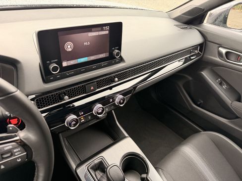 Certified 2024 Honda Civic Sport image 31