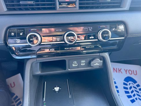 Used 2024 Honda Pilot Elite image 19