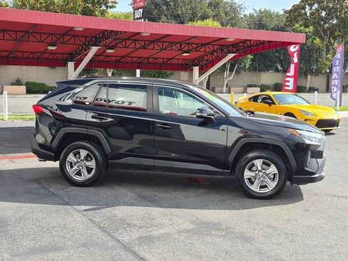 Used 2024 Toyota RAV4 XLE FWD image 4