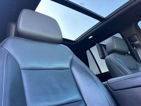 Used 2021 Chevrolet Tahoe Z71 w/ Rear Media and Nav Package image 20