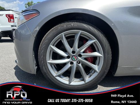 Used 2018 Alfa Romeo Giulia AWD image 10