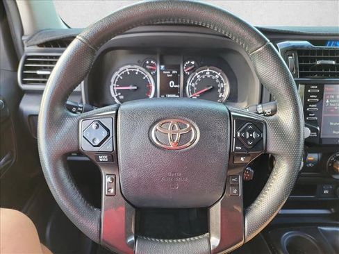 Used 2020 Toyota 4Runner TRD Off-Road Premium w/ Moonroof Package AWD/4WD image 19