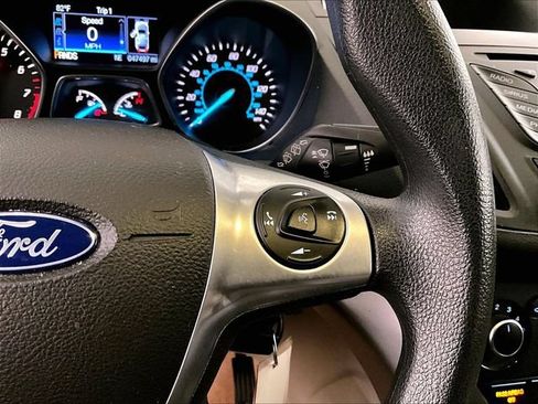 Used 2016 Ford Escape SE AWD/4WD image 18