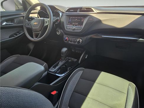 Used 2021 Chevrolet TrailBlazer LT FWD image 11