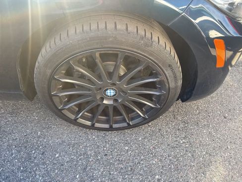 Used 2017 BMW 230i Convertible image 3