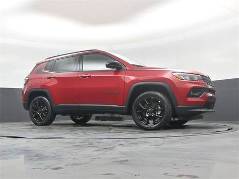 New 2026 Jeep Compass Latitude image 38