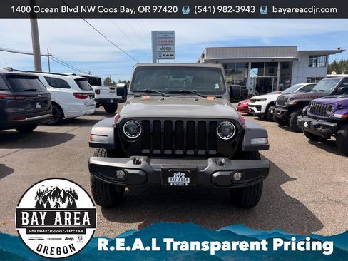 Used 2023 Jeep Wrangler Sport AWD/4WD image 2