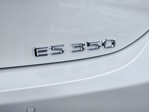 Used 2023 Lexus ES 350 w/ Premium Package image 27