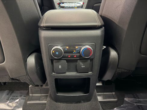 Certified 2020 Ford Explorer XLT w/ Equipment Group 202A image 11
