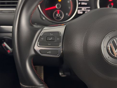 Used 2011 Volkswagen GTI 4-Door FWD image 21