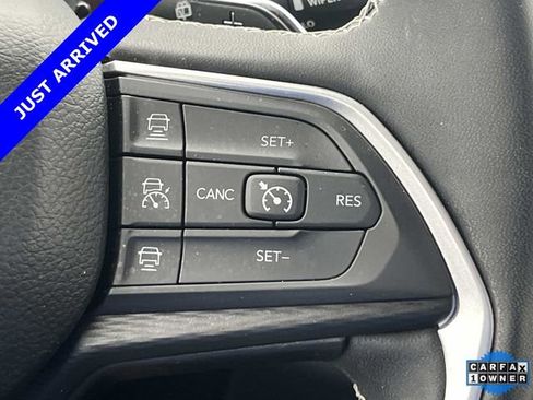 Certified 2023 Jeep Grand Cherokee Altitude image 30