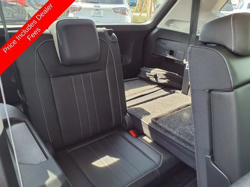 Used 2022 Volkswagen Tiguan SE FWD image 16